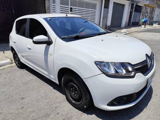 RENAULT SANDERO 1.0 EXPRESSION 16V FLEX 4P MANUAL RENAULT SANDERO 1.0 EXPRESSION 16V FLEX 4P MANUAL